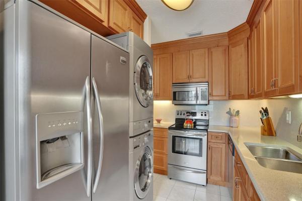 Boca Lakes, 8600 Bella Vista Dr, Boca Raton, Florida 33433, image 1