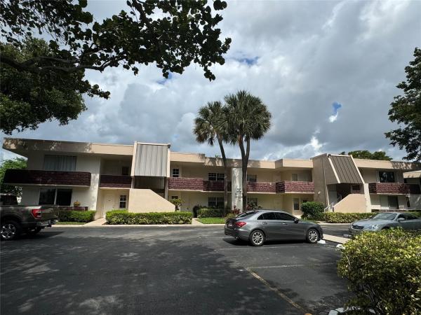 Fairways At Palm-Aire, 2601 S Palm Aire Dr #212, Pompano Beach, Florida 33069, image 1