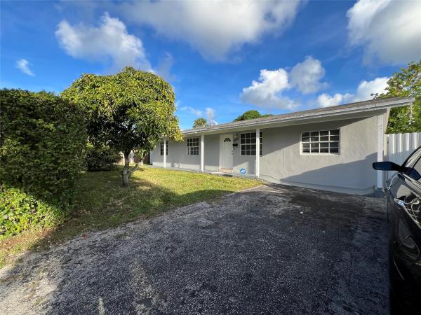 Last Chance Village, 2620 SW 8th St, Fort Lauderdale, Florida 33312, image 1