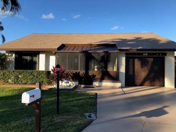 Buttonwood, 6139 Lakemont Cir, Greenacres, Florida 33463, image 1