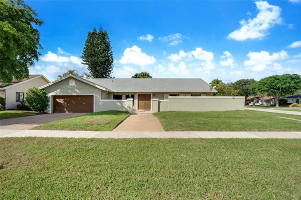 Pheasant Walk, 17681 Foxglove Ln, Boca Raton, Florida 33487, image 1