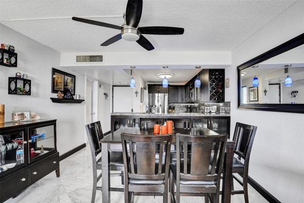 Boca Bayou, 13 Royal Palm Way, Boca Raton, Florida 33432, image 2