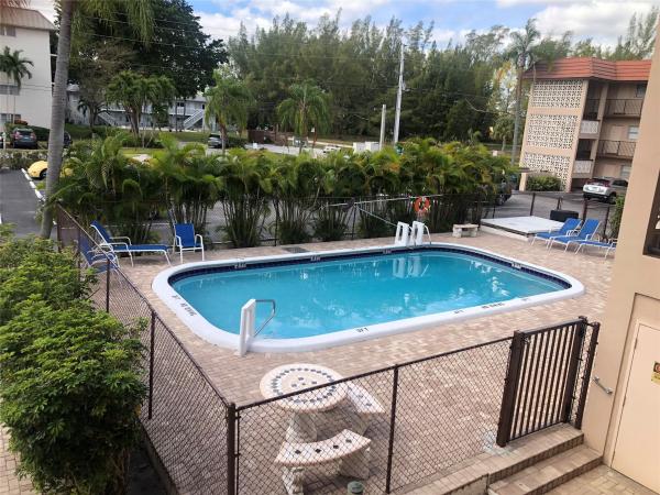 Crystal Lake 3930, 3930 Crystal Lake Dr #208, Deerfield Beach, Florida 33064, image 1