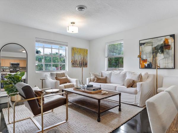 Town Of Hallandale, 200 SW 2nd Ave, Hallandale Beach, Florida 33009, image 1