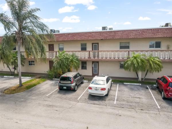 Sandalfoot Squire, 9220 SW 3rd St #914, Boca Raton, Florida 33428, image 1