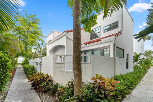 20941 Bay Ct #125-2, Aventura, Florida 33180, image 1