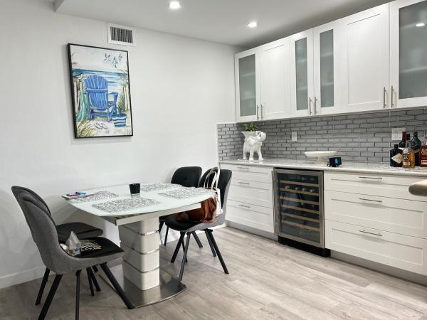 Cypress Island, 930 SE 9th Ave #6, Pompano Beach, Florida 33060, image 1