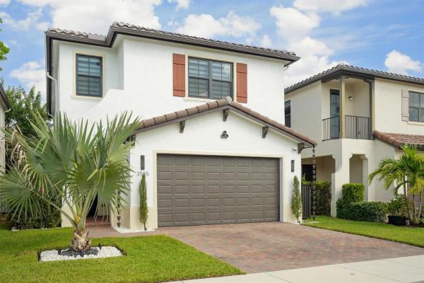 Bonterra, 3555 W 97th St, Hialeah, Florida 33018, image 1