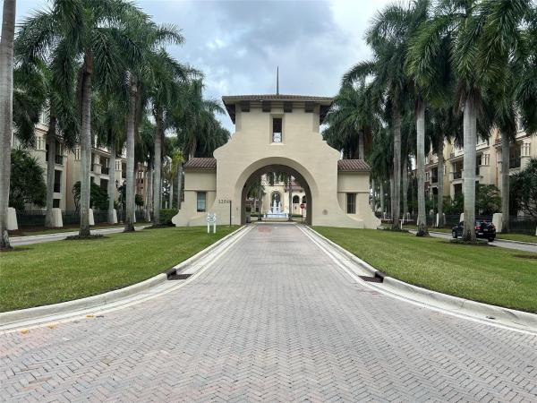 Villa Carrara, 2955 NW 126th Ave #302, Fort Lauderdale, Florida 33323, image 1