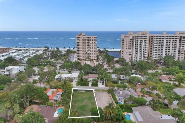 Sea Ranch Lakes Estates, 7 Winnebago Rd, Sea Ranch Lakes, Florida 33308, image 1