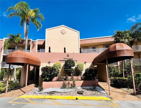 Devon At Kings Point, 7514 N Devon Dr #211, Fort Lauderdale, Florida 33321, image 1
