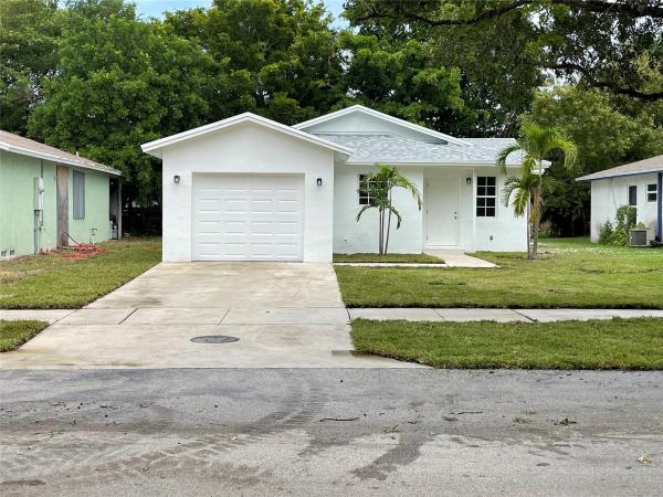 Canal Pointe, 1566 NW 7th Ln, Pompano Beach, Florida 33060, image 1