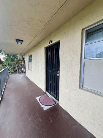 Cypress Chase North, 3361 NW 47th Ter #323, Lauderdale Lakes, Florida 33319, image 3