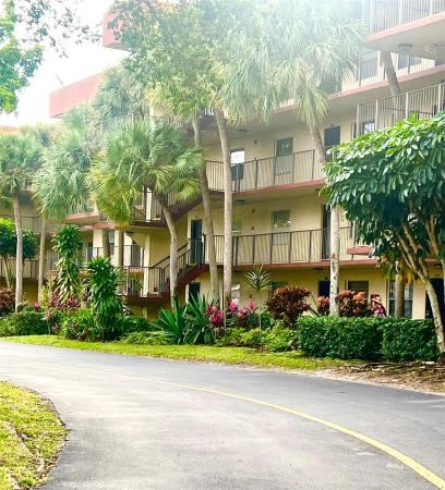 Cypress Chase North, 3361 NW 47th Ter #323, Lauderdale Lakes, Florida 33319, image 1