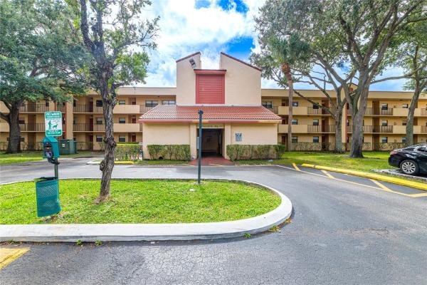 Miramar Club, 3199 Foxcroft Rd #115, Miramar, Florida 33025, image 1