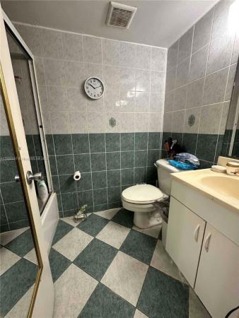 Miramar Club, 3252 Foxcroft Rd #211, Miramar, Florida 33025, image 2