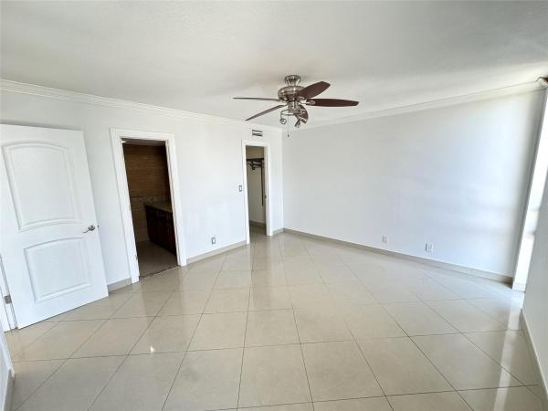 Coral Towers, 4800 Bayview Dr #406, Fort Lauderdale, Florida 33308, image 1