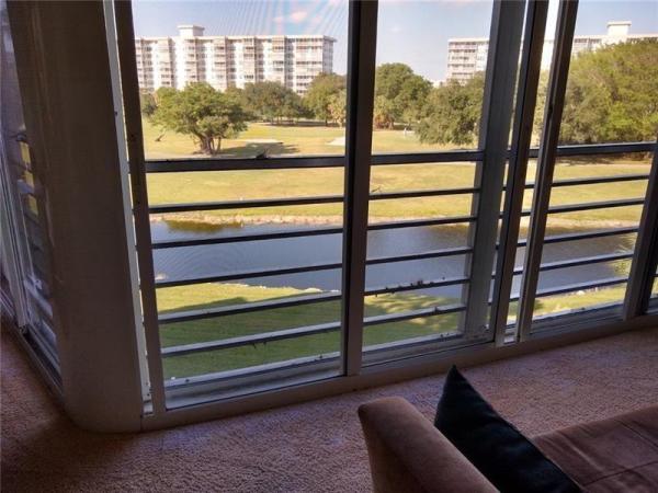 Oaks Lane At Palm-Aire, 555 Oaks Ln #405, Pompano Beach, Florida 33069, image 1