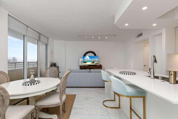 Two Tequesta Point, 808 Brickell Key Dr #2703, Miami, Florida 33131, image 1