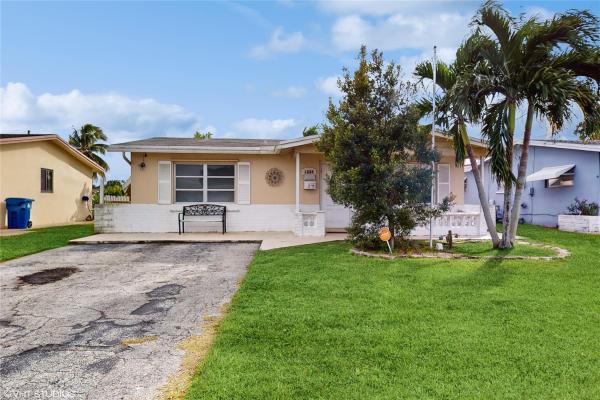 Gold Key Villas, 6884 NW 26th St, Sunrise, Florida 33313, image 1