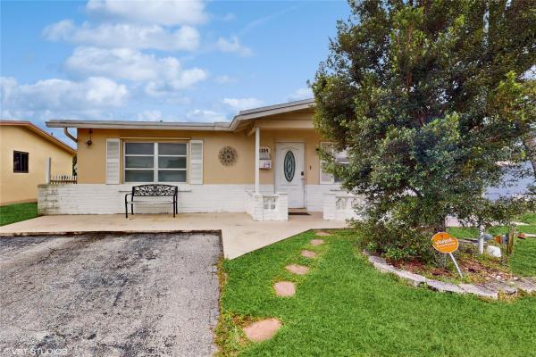 Gold Key Villas, 6884 NW 26th St, Sunrise, Florida 33313, image 1