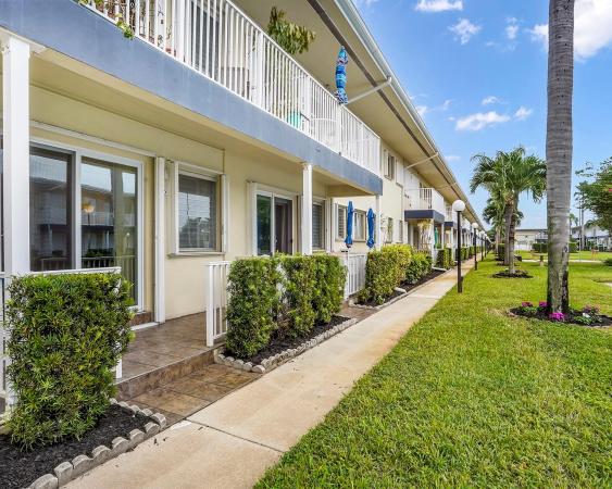 Sunshine Villa, 223 S Federal Hwy #26, Dania Beach, Florida 33004, image 1
