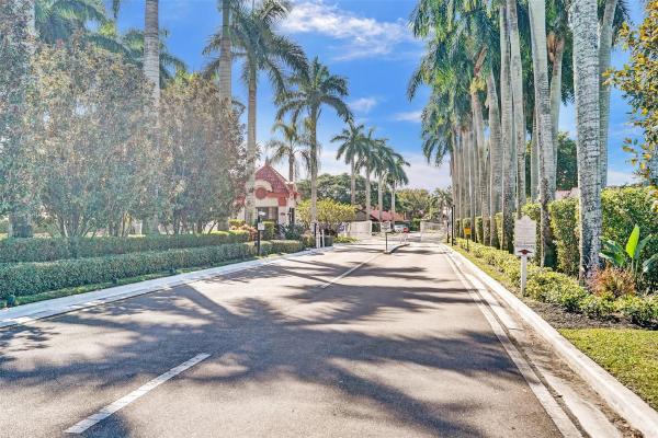 The Lexington Club, 7592 Lexington Club Blvd #A, Delray Beach, Florida 33446, image 3