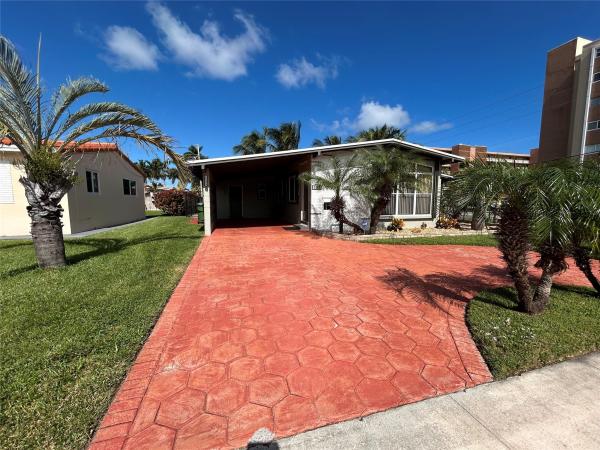 Gulfstream Estates, 1125 NE 5th St, Hallandale Beach, Florida 33009, image 1