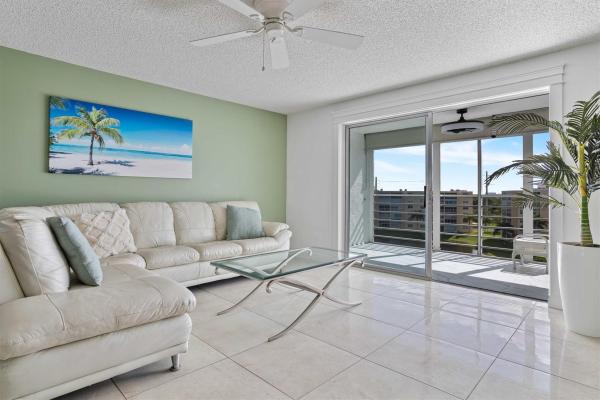Meadowbrook Lakes View, 401 SE 3rd St #608, Dania Beach, Florida 33004, image 1