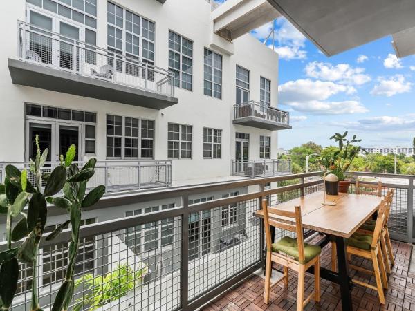 Avenue Lofts, 425 N Andrews Ave #304, Fort Lauderdale, Florida 33301, image 1