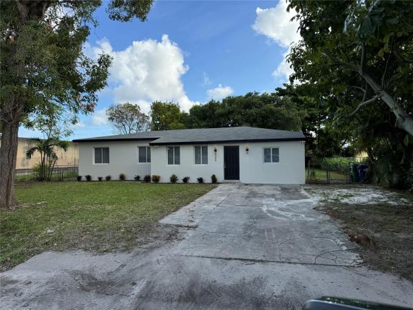 Brandon Park, 644 NW 146th St, Golden Glades, Florida 33168, image 1