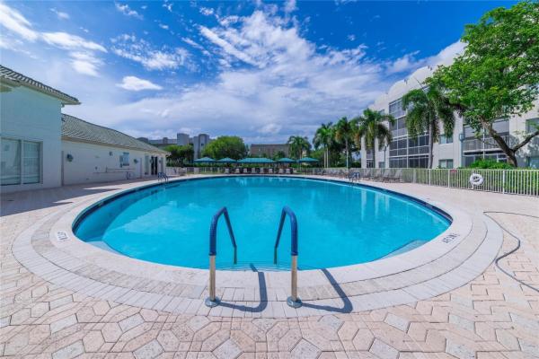 Southampton, 7623 Southampton Ter #215, Tamarac, Florida 33321, image 1