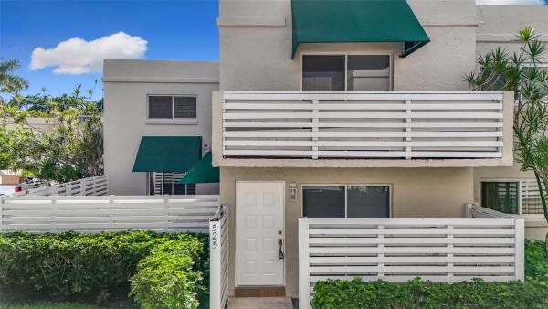 Arbor Courts At Jacaranda, 525 NW 97th Ave #525, Plantation, Florida 33324, image 1