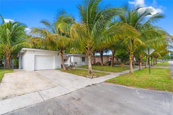 Kimberly Village, 851 SW 66th Ave, North Lauderdale, Florida 33068, image 1