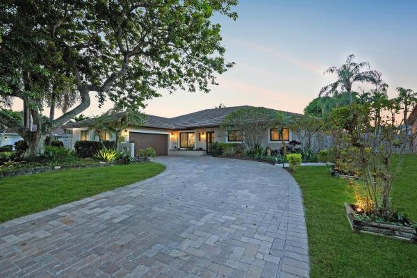 Jacaranda Lakes, 1251 NW 98th Ave, Plantation, Florida 33322, image 1