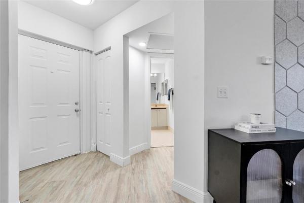 Alexandra Village, 5450 Verona Dr #P, Boynton Beach, Florida 33437, image 1
