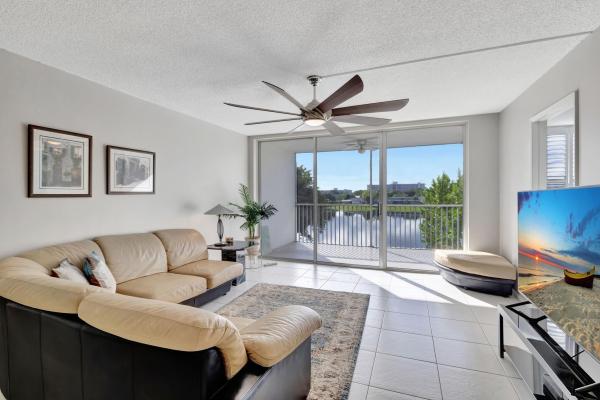 Palm-Aire Country Club 4, 3100 N Course Ln #309, Pompano Beach, Florida 33069, image 1