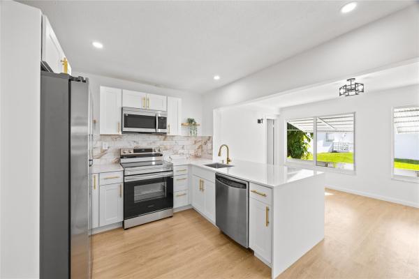 Leisureville, 2920 NW 2nd Ave, Pompano Beach, Florida 33064, image 1