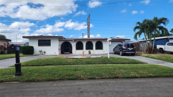 Lauderdale Golf Estates, 947 SW 51st Ave, Plantation, Florida 33317, image 1