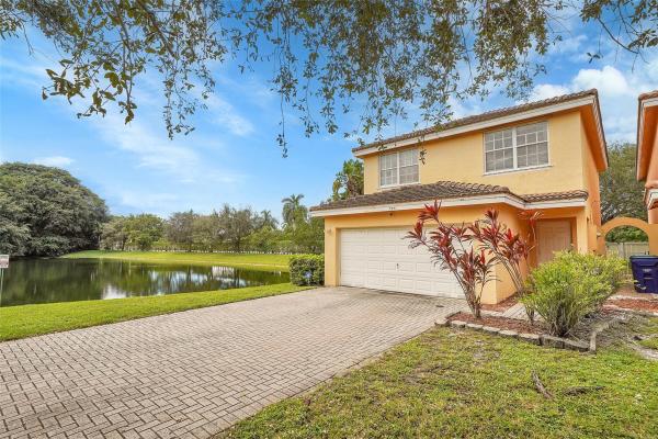 Sienna Ridge, 7251 Sienna Ridge Ln, Lauderhill, Florida 33319, image 1