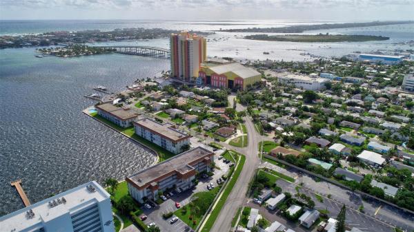 Wilshire North, 2936 Lake Shore Dr #105, Riviera Beach, Florida 33404, image 1