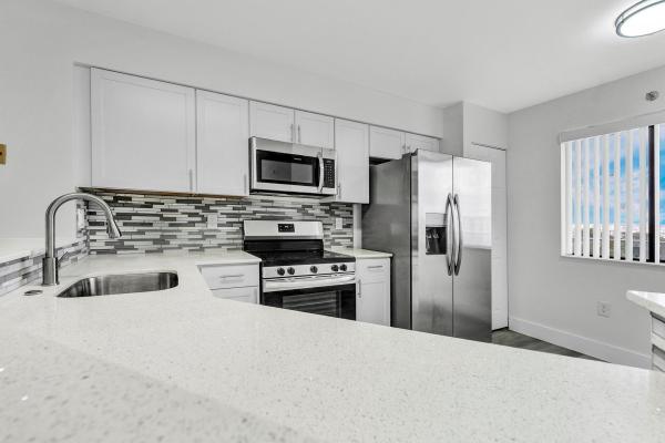 Water Chase At Cypress Bend, 2334 S Cypress Bend Dr #811, Pompano Beach, Florida 33069, image 1