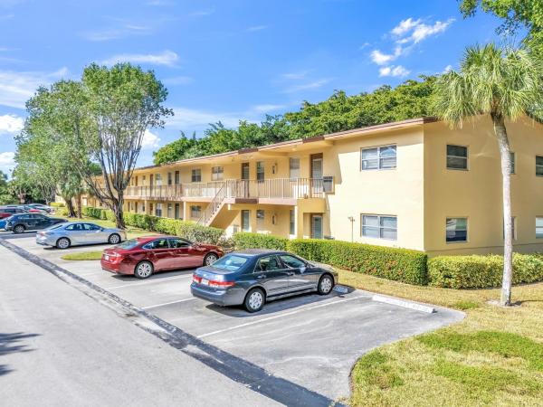 7640 NW 1st St #202, Margate, Florida 33063, image 1