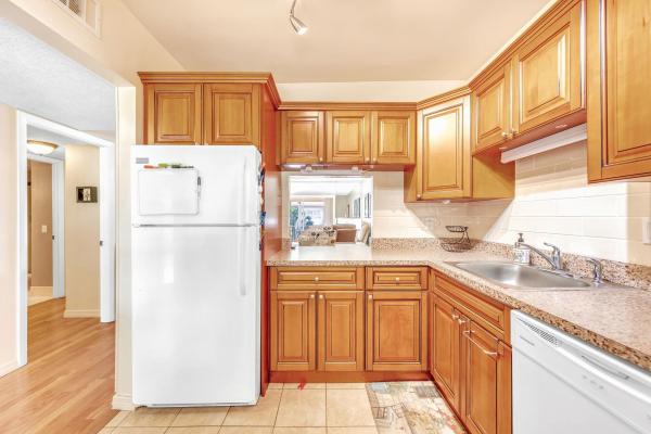 Oriole Gardens 3, 231 NW 76th Ave #201, Margate, Florida 33063, image 1