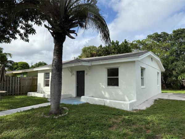 Delray Manor, 421 SW 9th Ct, Delray Beach, Florida 33444, image 1