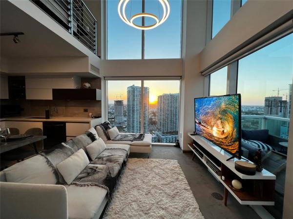Brickell On The River South Tower, 41 SE 5th St #2217, Miami, Florida 33131, image 1