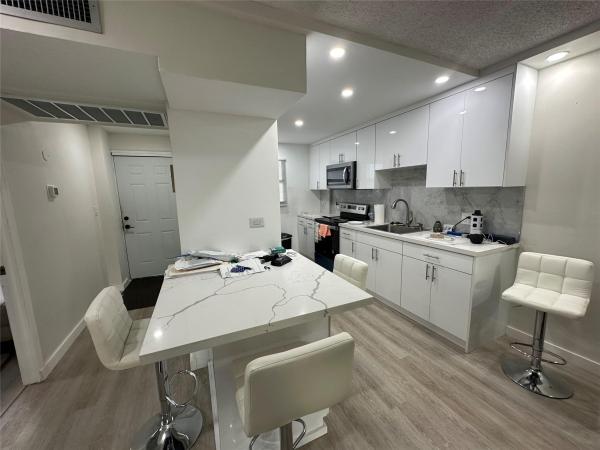 Royal Park, 111 Royal Park Dr #4H, Oakland Park, Florida 33309, image 1