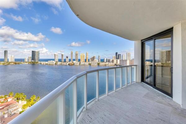4000 Island Boulevard, 4000 Island Blvd #2606, Aventura, Florida 33160, image 2