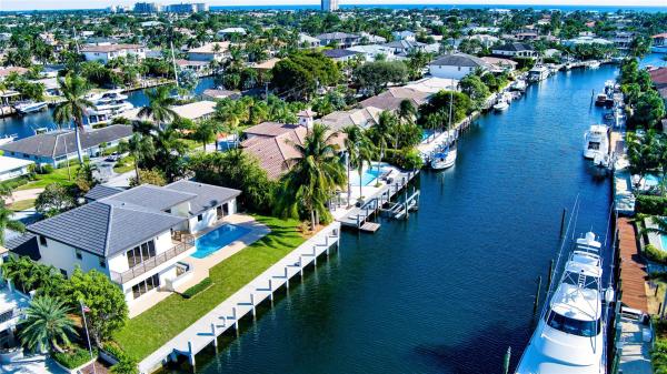 Lighthouse Point Residential, 2320 NE 32nd Ct, Lighthouse Point, Florida 33064, image 1