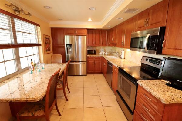 Palm-Aire Country Club 10, 4020 W Palm Aire Dr #403, Pompano Beach, Florida 33069, image 1